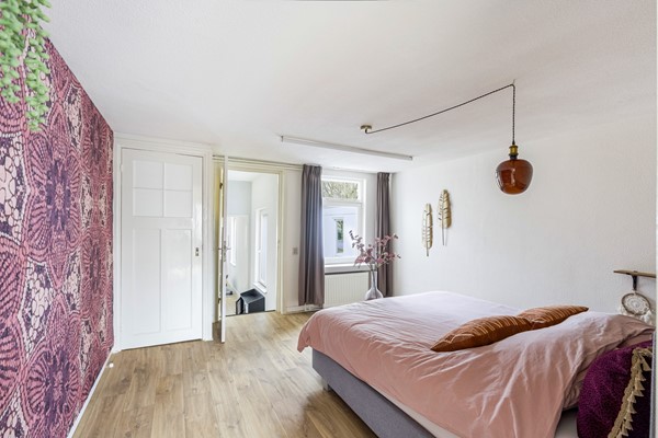 Foto - Te koop: Karakteristieke tussenwoning met garage in Tilburg!